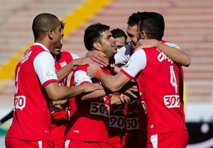 کلانتری: قلعه‌نویی تراکتور را متحول کرد