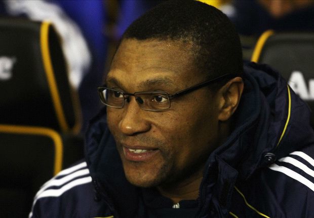 شعار هواداران چلسی علیه مدیر ورزشی باشگاه