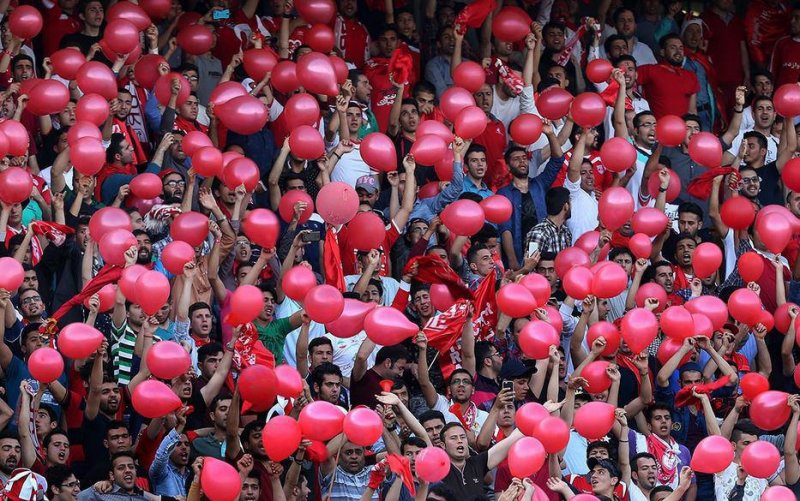 درآمد بلیت فروشی تراکتور- استقلال برای سیلزدگان