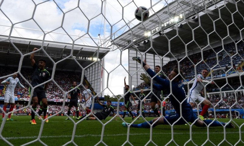 انگلیس 2-1 ولز (گزارش تصویری)