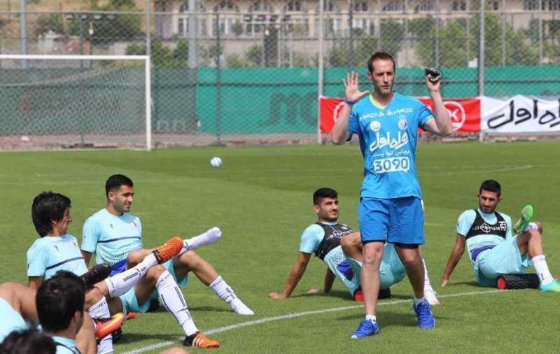 استقلالیها به دنبال حریف تدارکاتی