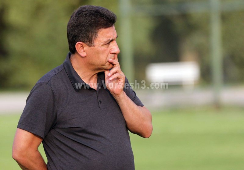 قلعه‌نویی: نباید راحت گل بخوریم