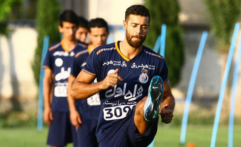 افشین؛ یار کمکی خط حمله استقلال