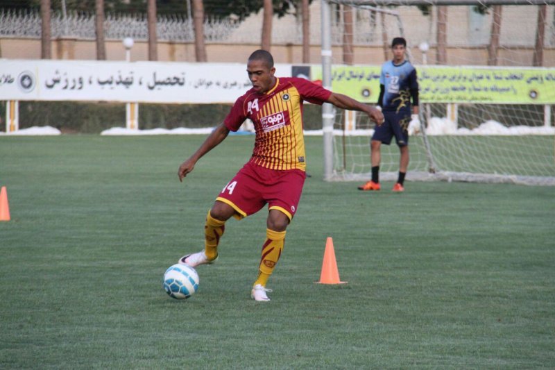 هنریکه: مهم‌ترین نکته برد در اولین حضور بود