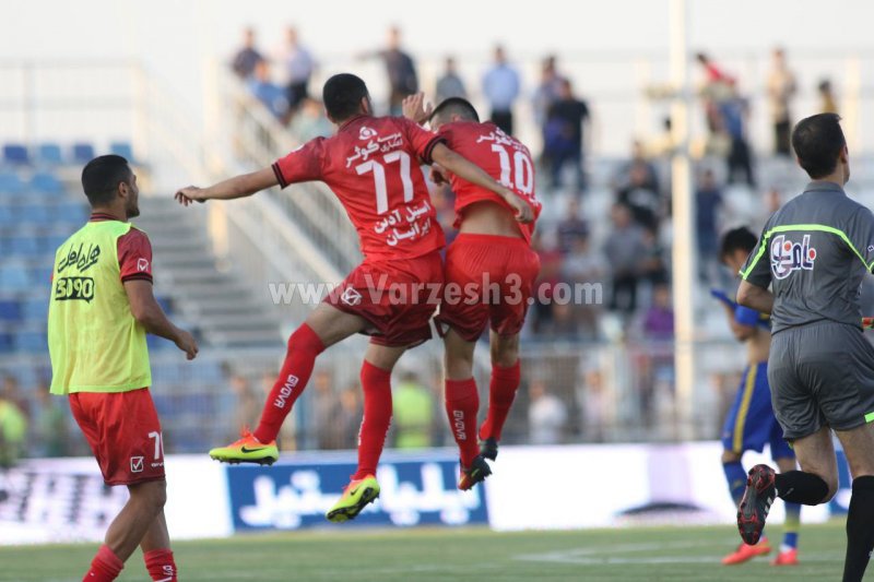 گسترش 0 - پرسپولیس 1؛ امیری فان‌باستن!