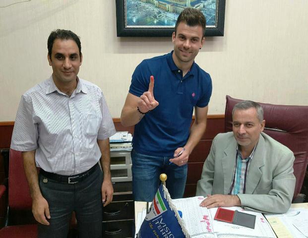 مجوز بازی دروازهبان پرسپولیس رسید