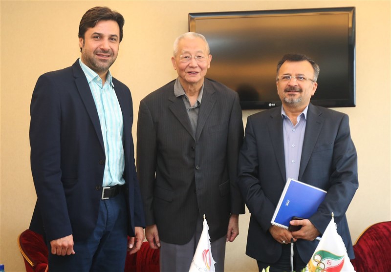 ژونگ وی: ایران، افتخار آسیاست