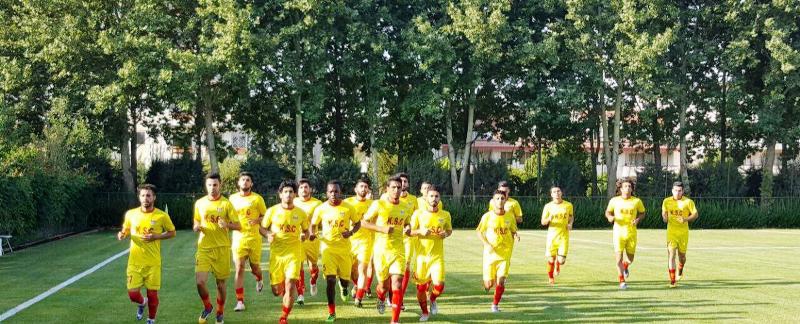 استاندار خوزستان در تمرین فولاد