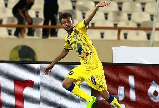 مشکل استقلال در خرید حق دوست