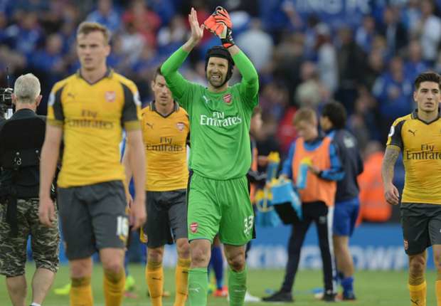 پتر چک: آرسنال برای قهرمانی مبارزه میکند