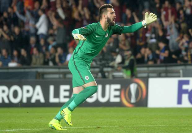 جریمه جالب برای بازیکنی که به داور زن توهین کرد