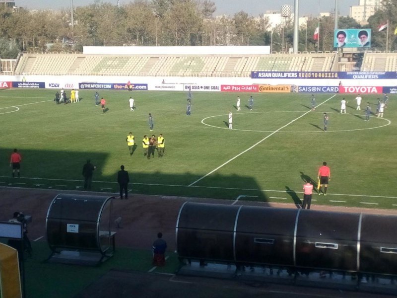 خلف: امارات باید به تهران بیاید