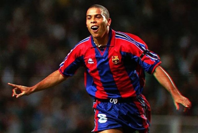 زیباترین گل رونالدو در لباس بارسلونا ( عکس )
