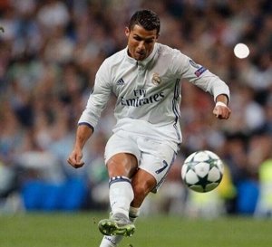 عقده‌گشایی رونالدو و نزدیک‌شدن به رکورد رائول