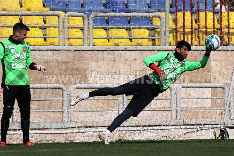 علیرضا بیرانوند گچ دستش را باز کرد