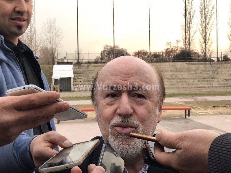 افتخاری: یک اصفهانی برای جدایی چپاروف زور میزند!