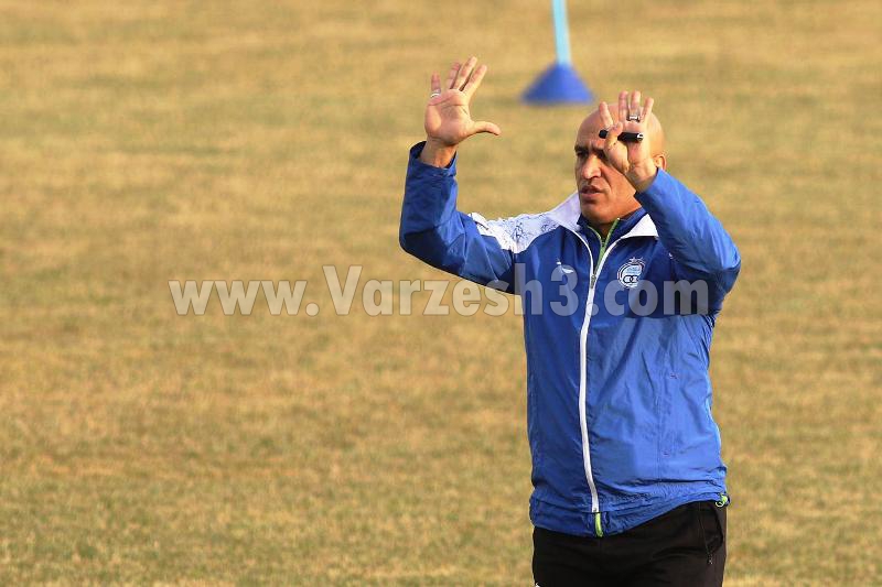 منصوریان: بین یک تا سه بازیکن جذب می‌کنیم