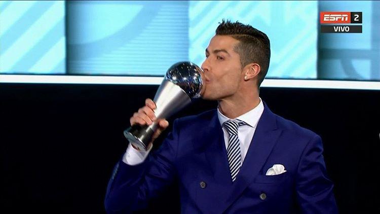 رای کاپیتان ها تیم های ملی در مراسم The Best