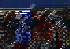 مرخص شدن هافبک هال سیتی از بیمارستان