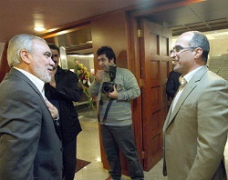 امشب؛ مناظره داغ واعظ و فتحاللهزاده