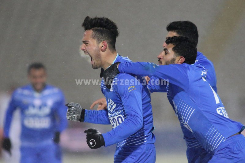 ماشین‌سازی 0 - استقلال 3؛ پیروزی در برف و یخ!