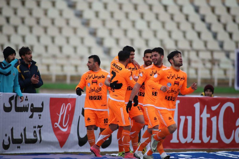 سایپا 1 - نفت تهران 0؛ پیتر کروچ فاتح دربی قدبلندها