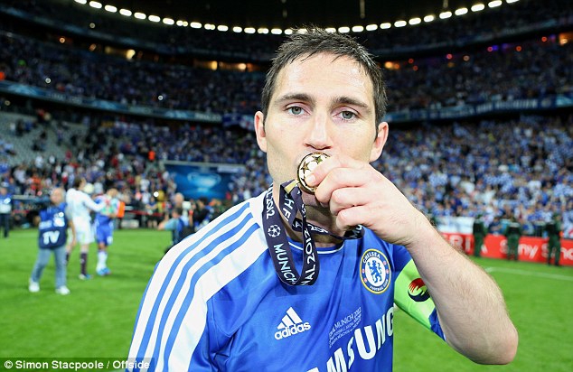 لمپارد: رونالدینیو از سیاره دیگری بود