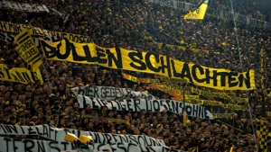 تعویق دیدار لوته- دورتموند به دلیل شرایط جوی