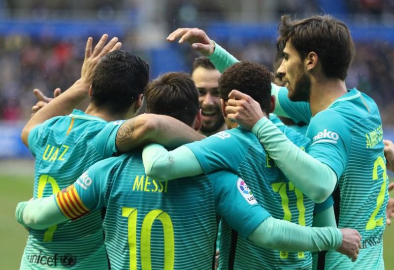 آلاوس 0-6 بارسلونا؛ صعود موقتی بارسا به صدر