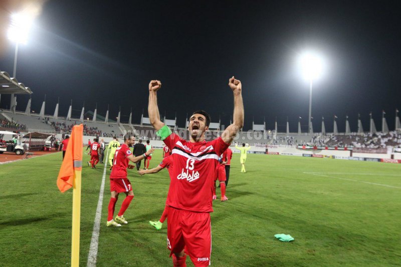 مزایده پیراهن ماهینی برای زلزله زدگان