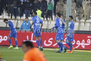 جدال آسمان خراش‌ها؛ پادوی نجات‌ بخش