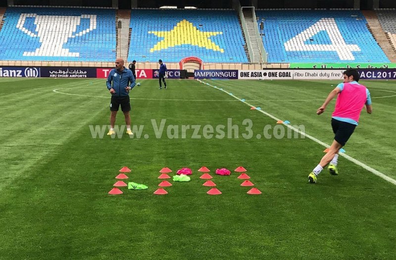 طوفان تمرین استقلال را تعطیل کرد