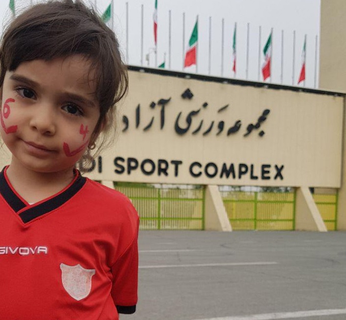 توضیحات پدری که فرزندش را به ورزشگاه راه ندادند