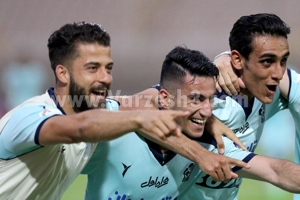 شیری: پنالتی نزدم اما تسلیم نمی‌شوم