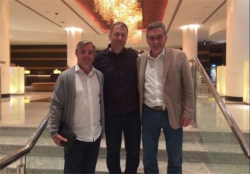 چهل و دو مربی خارجی در ادوار لیگ برتر