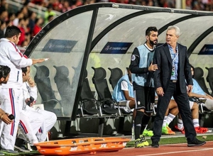 3 جلسه محرومیت برای فحاشی آگیره به پرسپولیسی‌ها