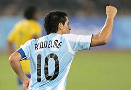 خوشبختترین: هم با مارادونا بازی کردم، هم مسی!