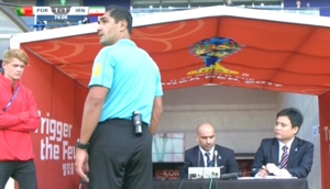 صالحی: ویدئو چک فوتبال را مثل کشتی می کند