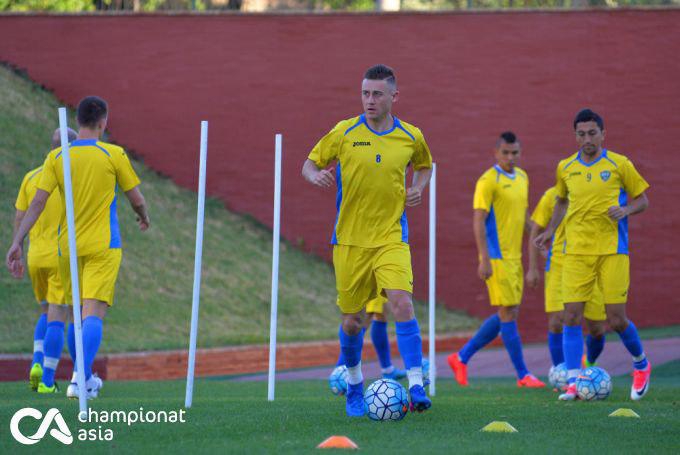 ازبکها با بازیکنان نام آشنا در تهران