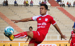 تراکتور در آستانه توافق با مدافع فیلیپینی