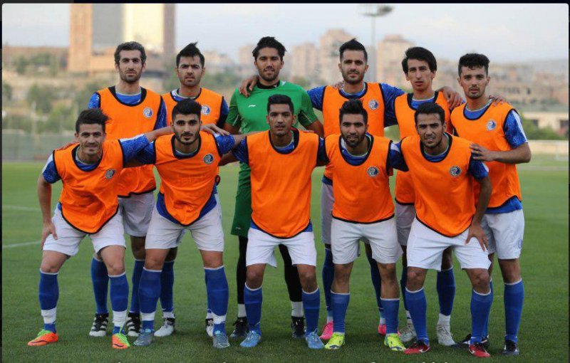 استقلالیها راهی تهران شدند