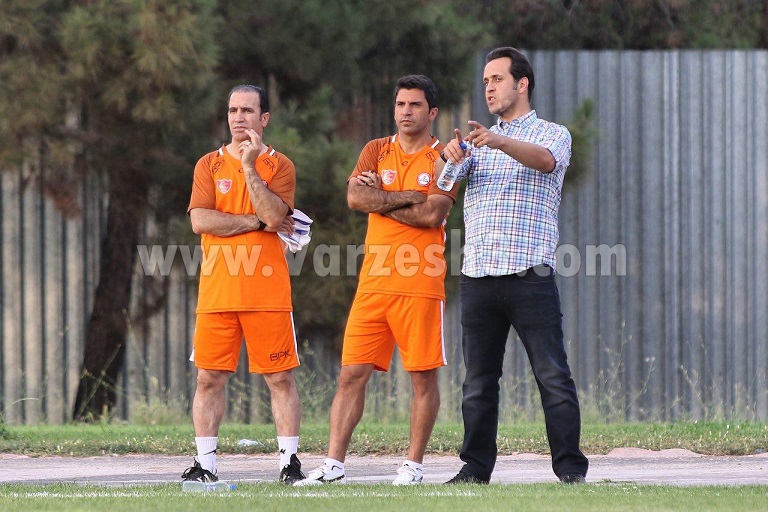 اولین پیروزی علی کریمی با گلزنی استقلالیها