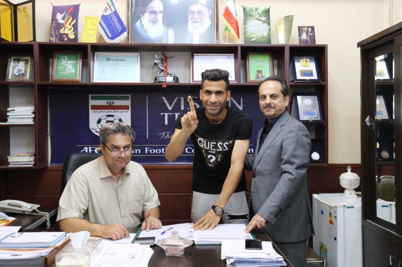 حضور معاون باشگاه استقلال در سازمان لیگ