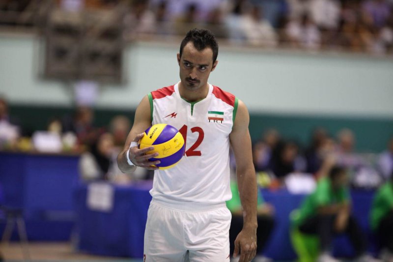 نظریافشار: تا پولم را ندهند، بازیکن خاتم هستم