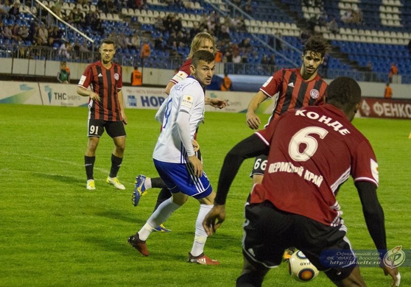 رضایت سرمربی آمکار از سعید عزت اللهی