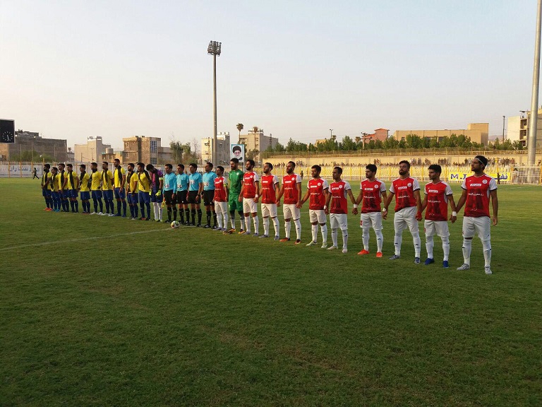 پیکانی ها دست از سر بازیکن ما بردارند