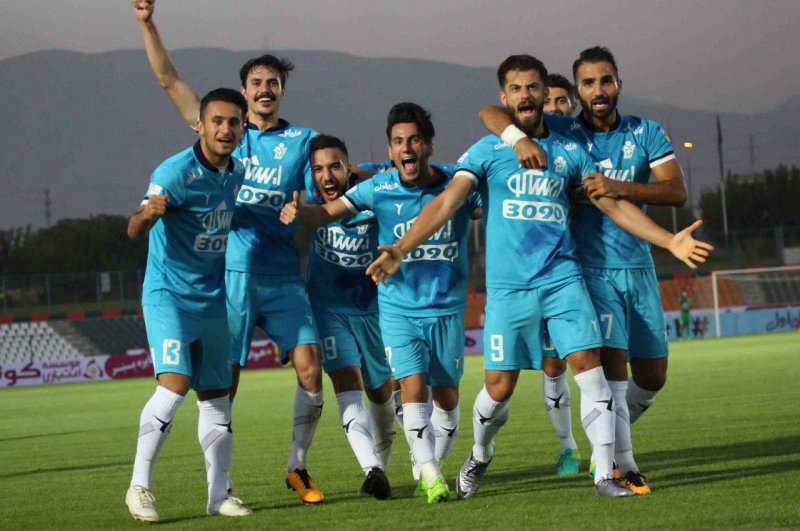 افاضلی نگران انگیزه های پنهان پیکان