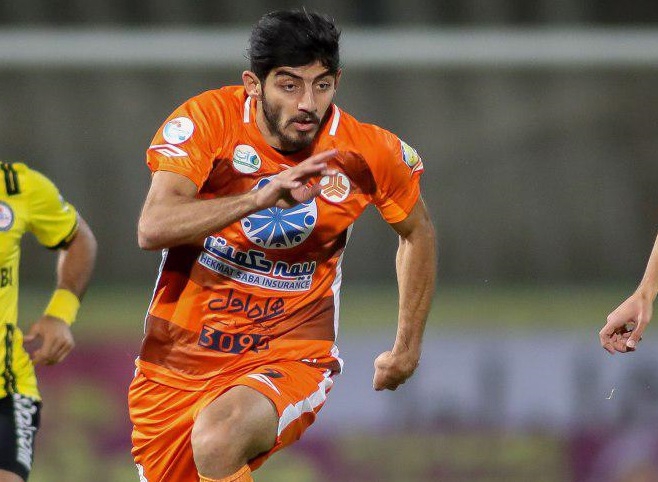 ستاره ملی‌پوش سایپا در یک قدمی تراکتورسازی