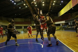 احتمال حضور تماشاگران زن در فینال لیگ بسکتبال