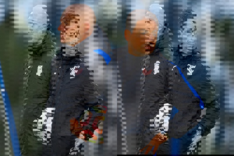 1250744